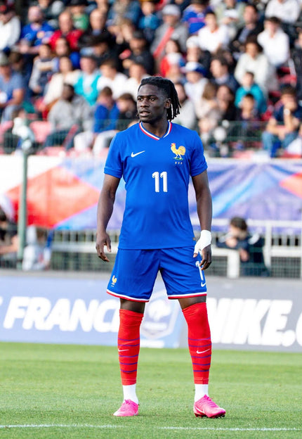 <strong>LOUM TCHAONA</strong> | VAPOR 13 ROSA