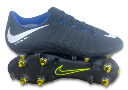 NIKE HYPERVENOM PHANTOM III